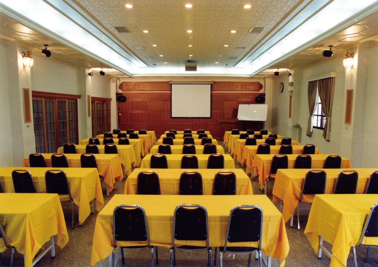 Tsou Ma Lai Farm Hotel Tainan Exterior photo